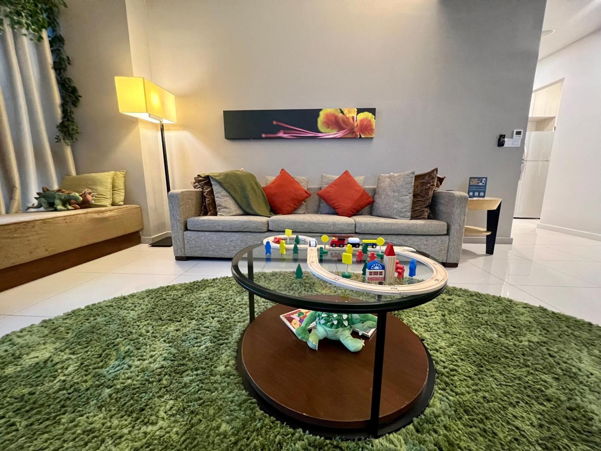 Somerset Hotel 4*